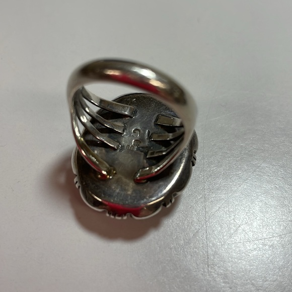 Vintage purple cabachon gemstone ring signed by artist - Picture 8 of 11